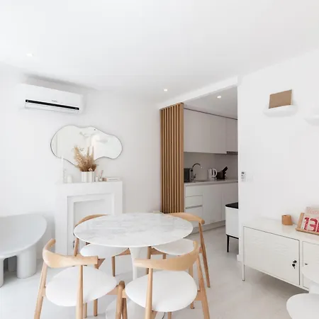 Flh Portas Do Sol White Design Flat דירה ליסבון