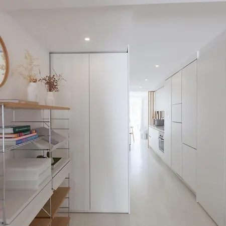 Flh Portas Do Sol White Design Flat דירה ליסבון